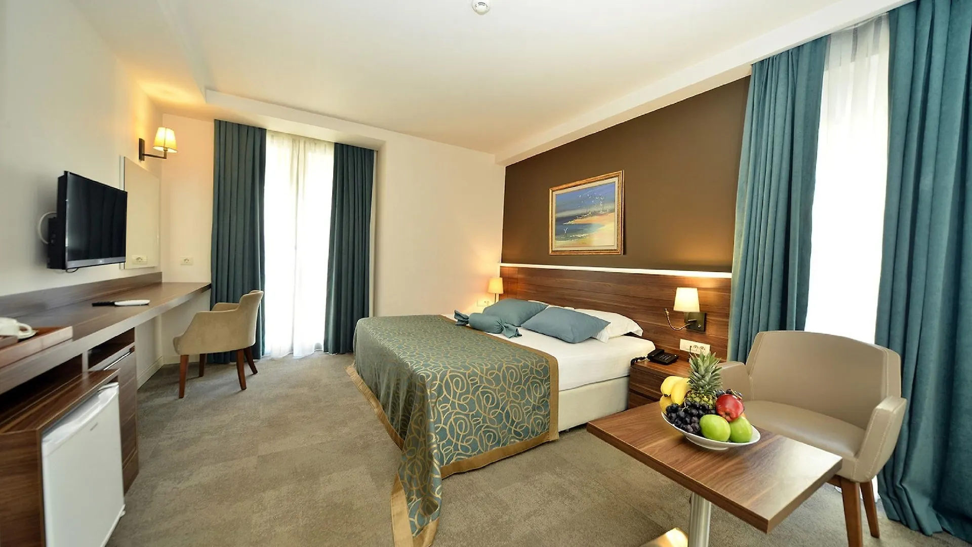 Hotel Le Maritime contacts